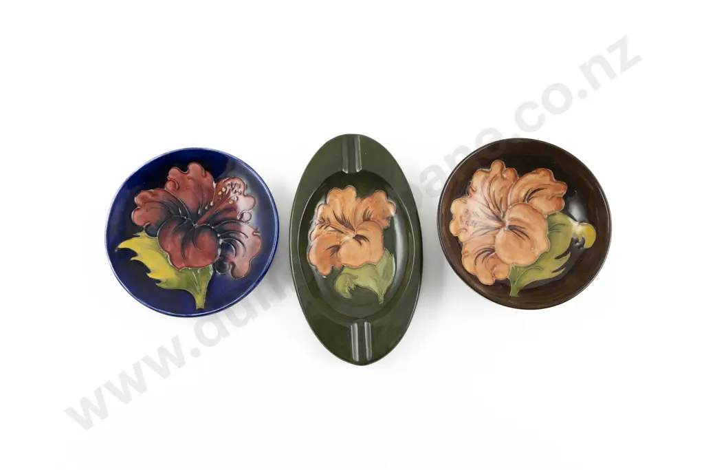 William and Walter Moorcroft Anemone & Hibiscus Pattern Small Circular Dishes Image 1++