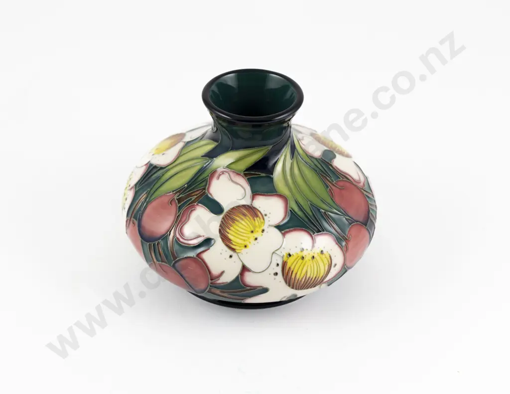 Modern Moorcroft Accolade Pattern Vase Designed By Emma Bossons Image 1++