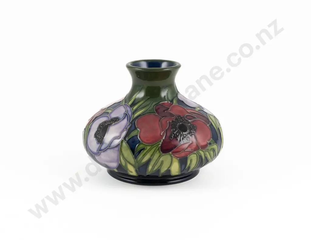 Modern Moorcroft Anemones Pattern Squat Circular Vase Image 1++