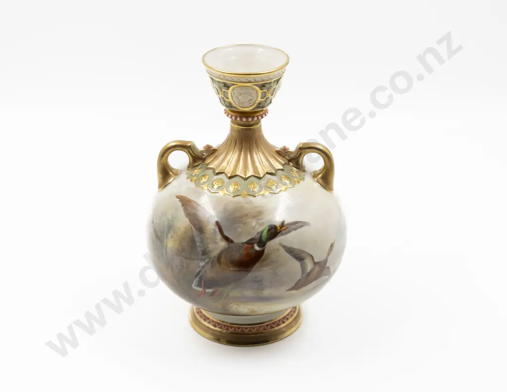Royal Worcester Hand Painted Vase Image 1++