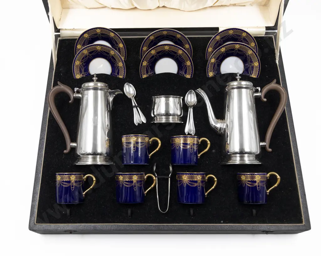 Cased Royal Worcester Coffee Service Image 1++
