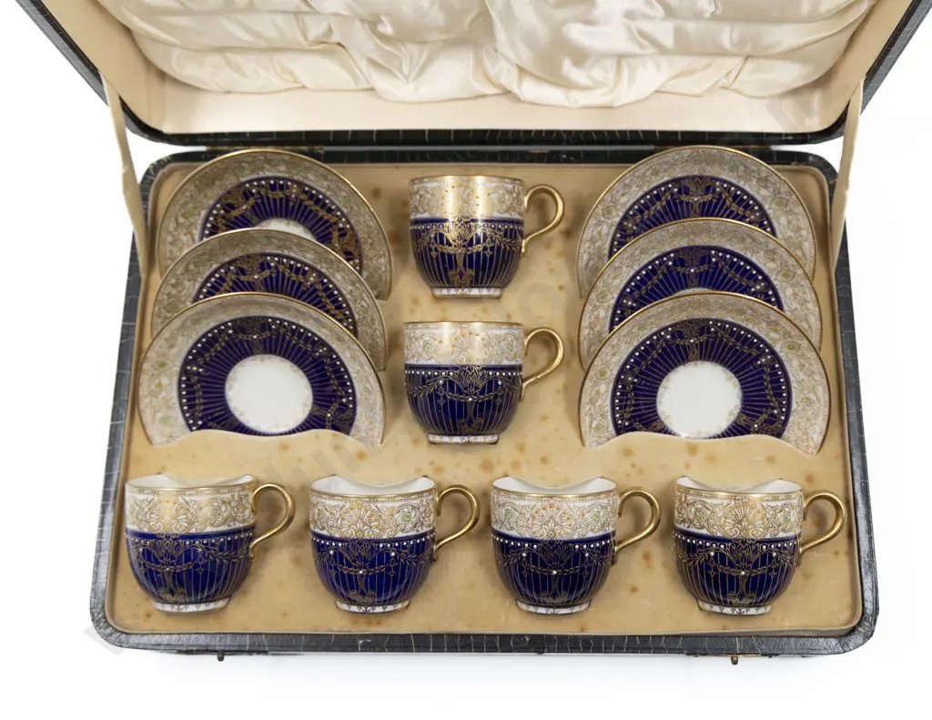 Cased Royal Worcester Coffee Service Image 1++