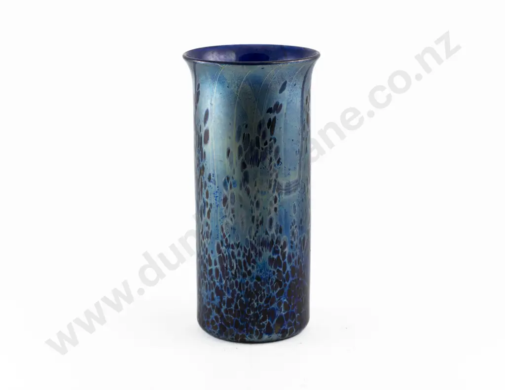 Isle of Wight Studio Glass Vase Image 1++
