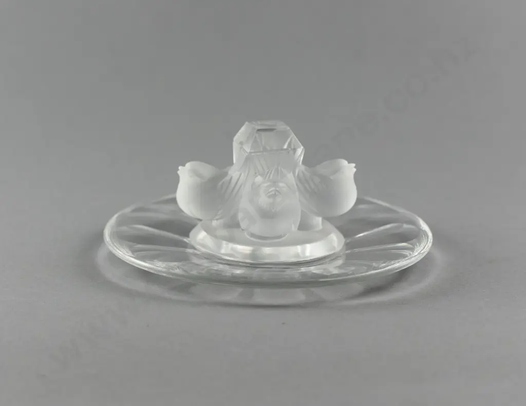 Modern Lalique Dish on Stand Image 1++