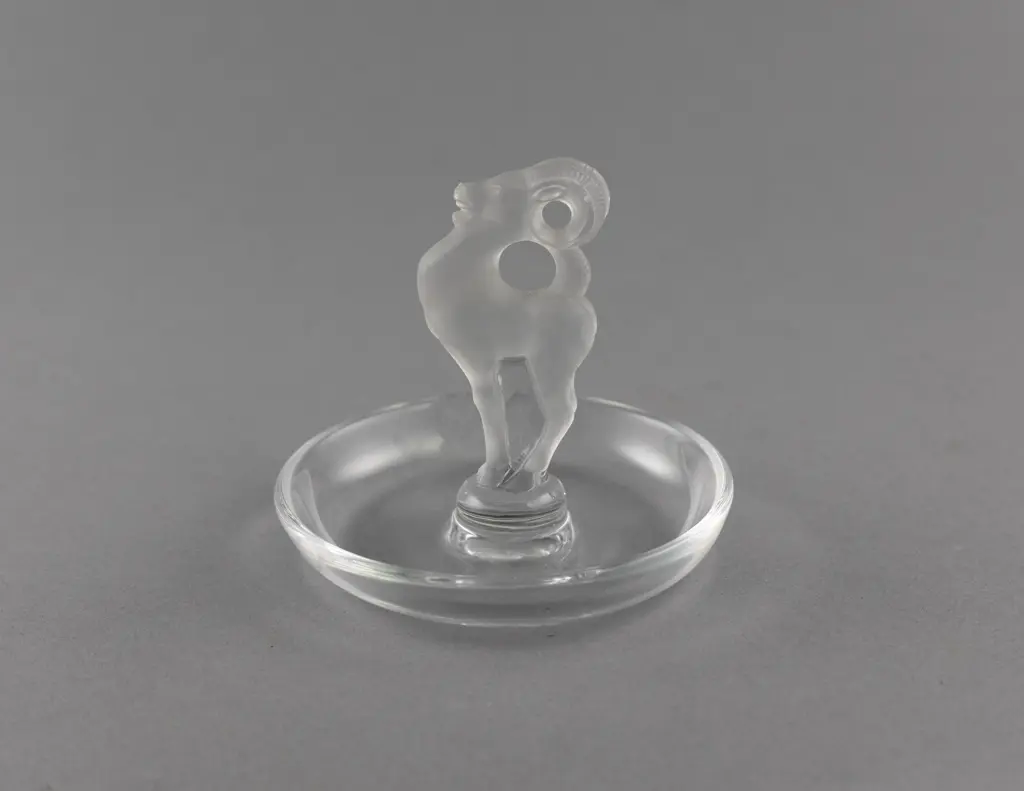 Lalique Glass Ram Ring Dish Image 1++