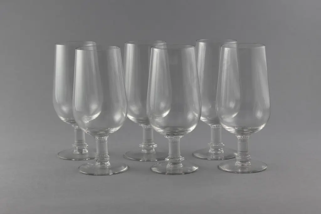 Set Of Six Lalique Lager Glasses Image 1++