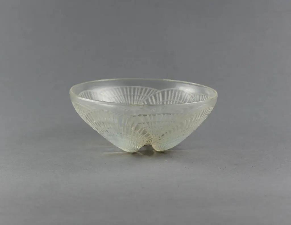 Lalique Coquilles Pattern Bowl Image 1++