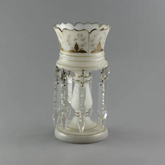 Vict Opaque Glass Lustre