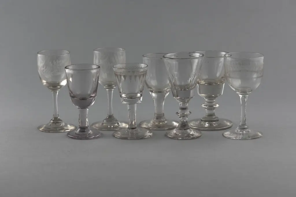 Eight Various Small Vict & Edw Drinking Glasses Image 1++