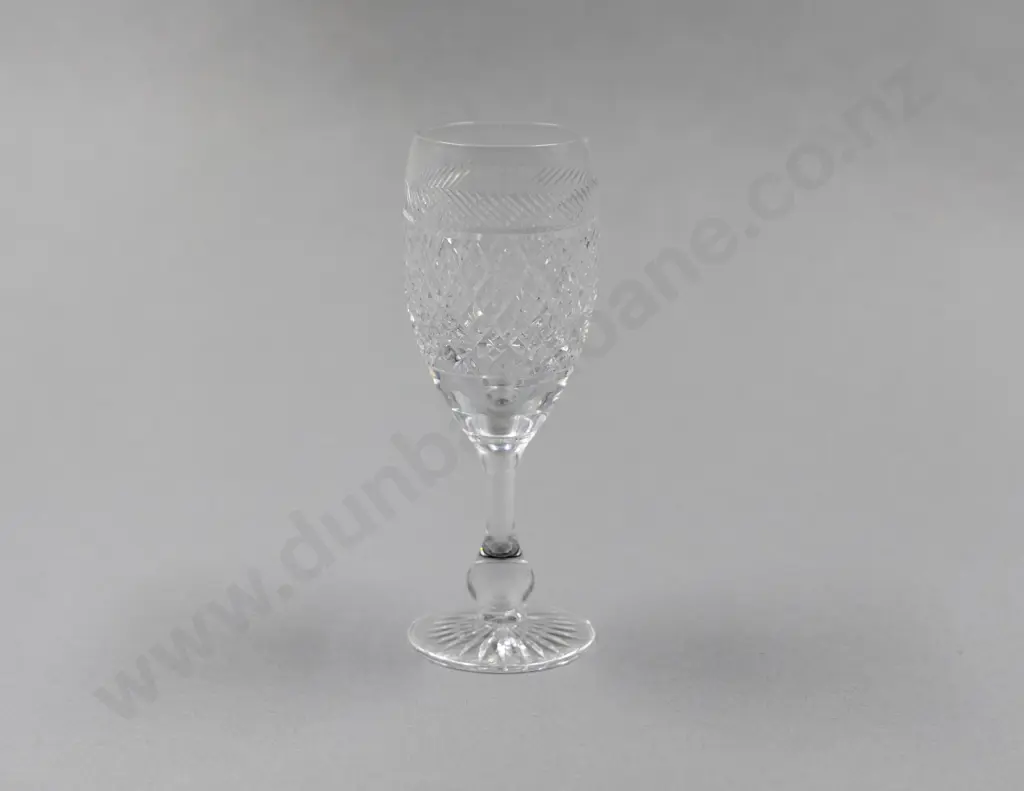 12 Tudor Crystal Holbein Pattern White Wine Glasses Image 1++