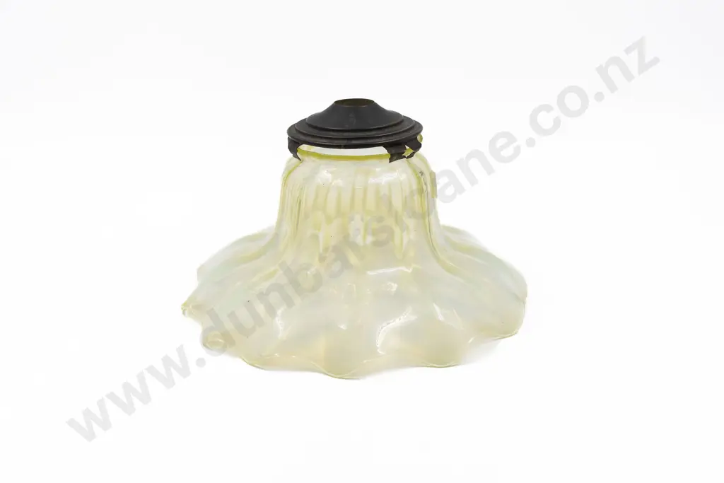 Late Vict Art Nouveau Vaseline Glass Light Fitting Image 1++