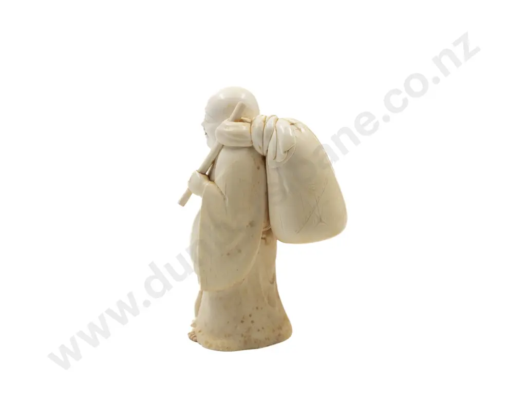 Japanese Meiji Period Finely Carved Ivory Figure Of Hotei Image 1++