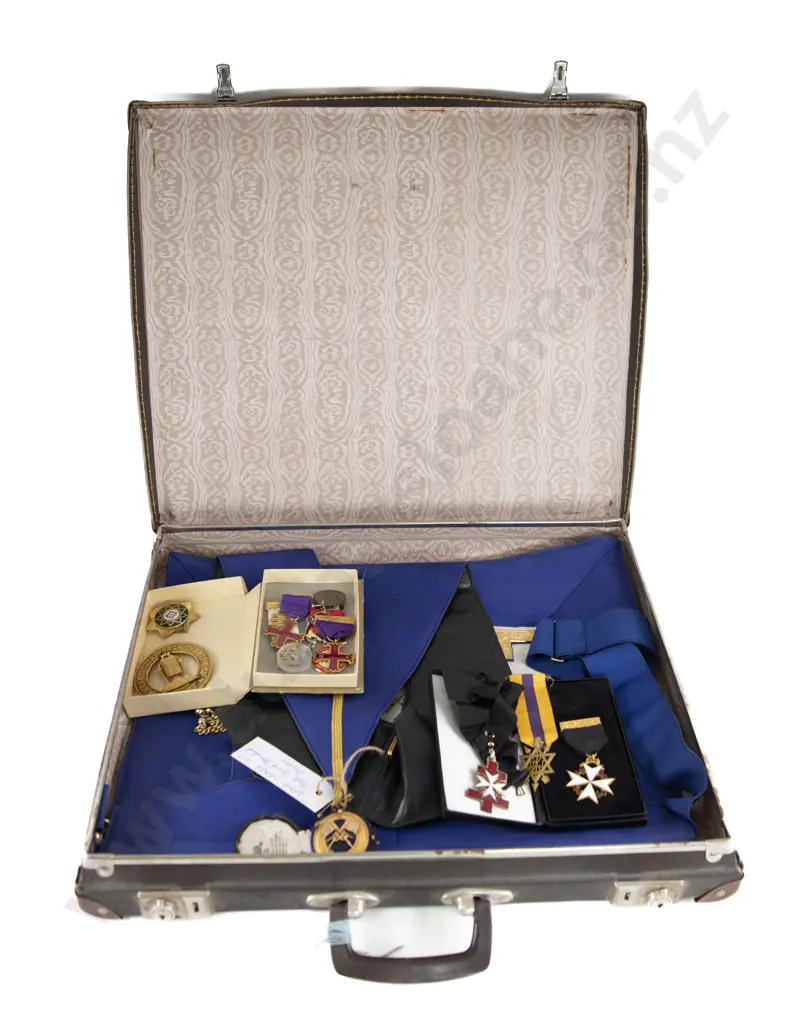 Masonic Regalia Image 1++