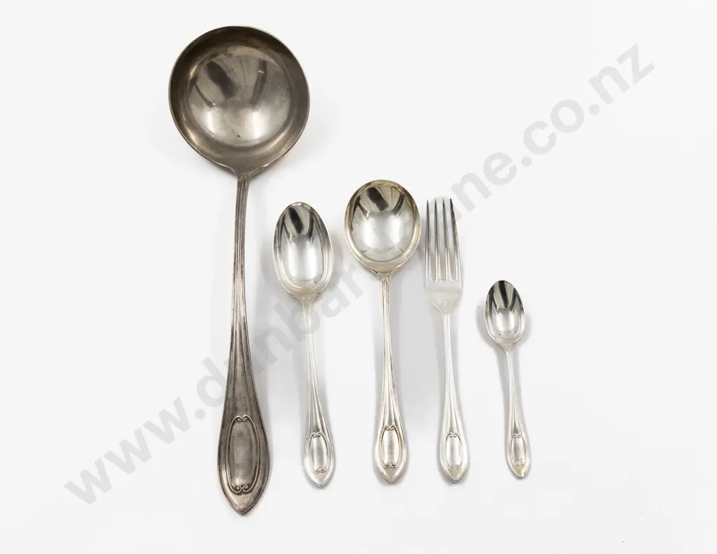 Fine Quality Geo V S/S 77pce Suite Of Cutlery By Walker & Hall Image 1++