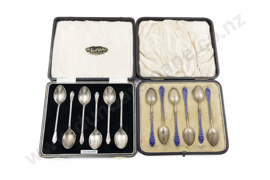 Cased Set Six S/S Coffee Spoons Image 1++