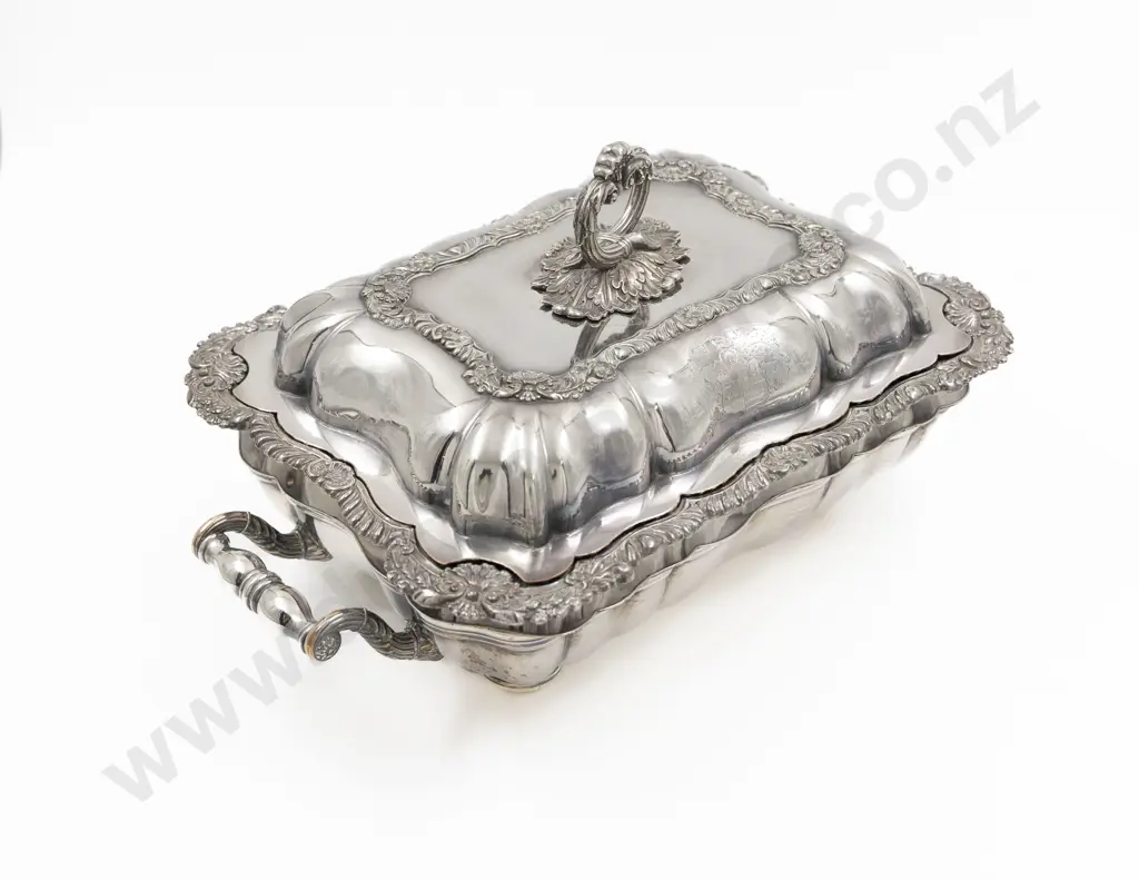 Late Vict Sheffield Plate Two Handled Entree Dish Image 1++