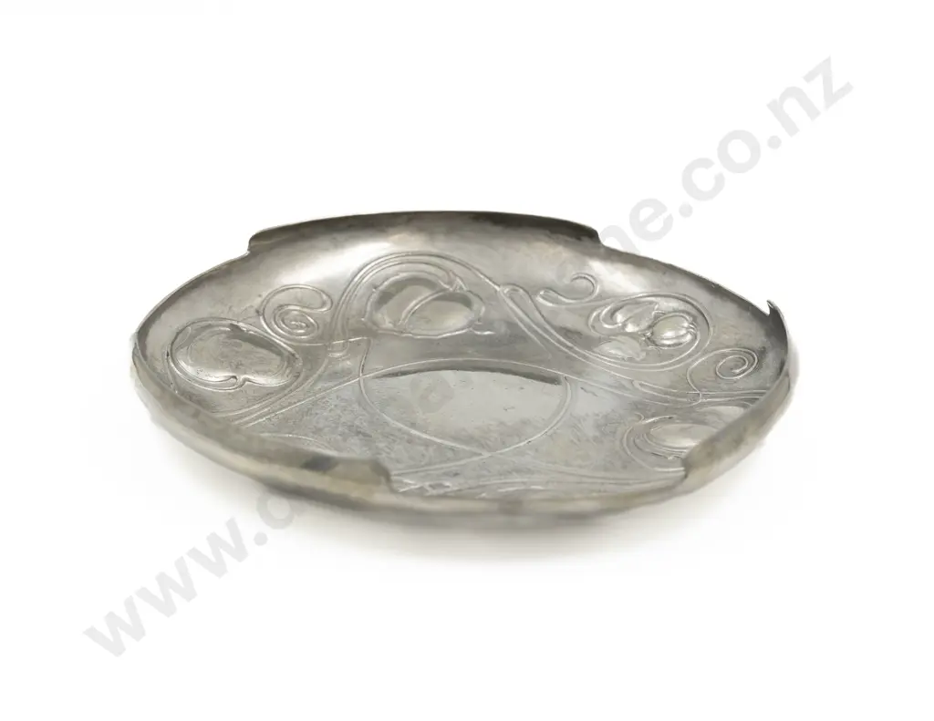 Archibald Knox For Liberty & Co Tudric The Bollellin No 044 Pewter Dish Image 1++
