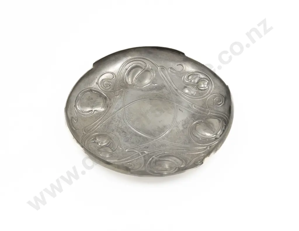 Archibald Knox For Liberty & Co Tudric The Bollellin No 044 Pewter Dish Image 1++