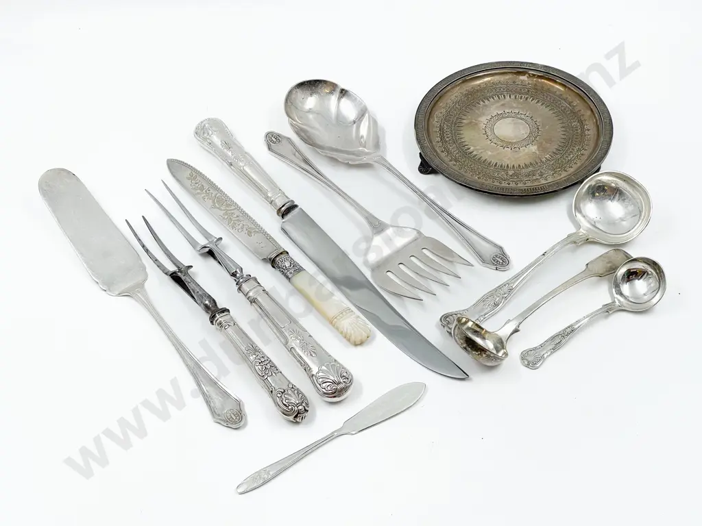 Small Quantity of Assorted Cutlery etc Including Kings Pattern Image 1++