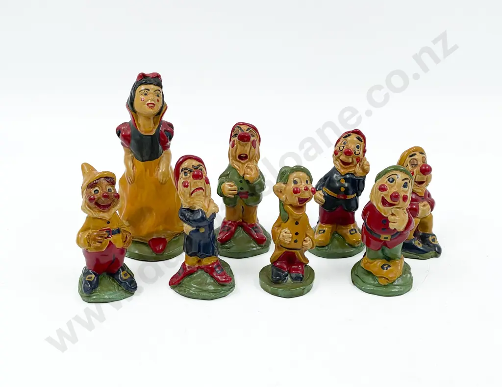 Vintage Hand Painted Set of Snow White and The Seven Dwarves Image 1++