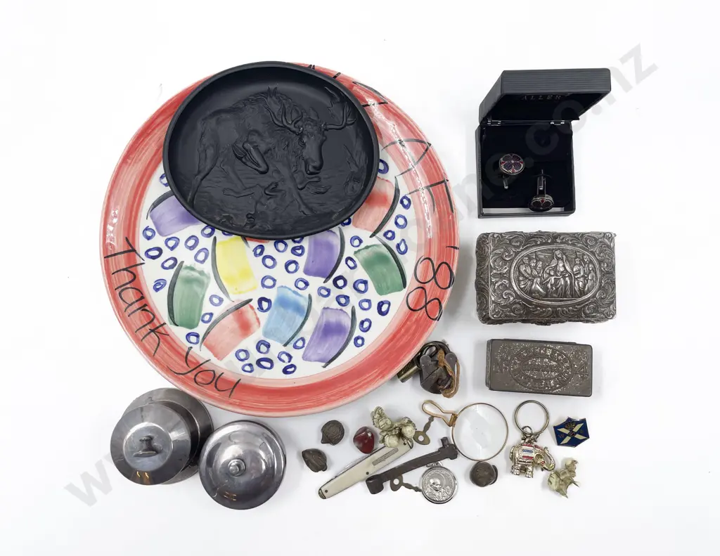 Small Quantity of Assorted Including Cufflinks and Ornaments etc Image 1++