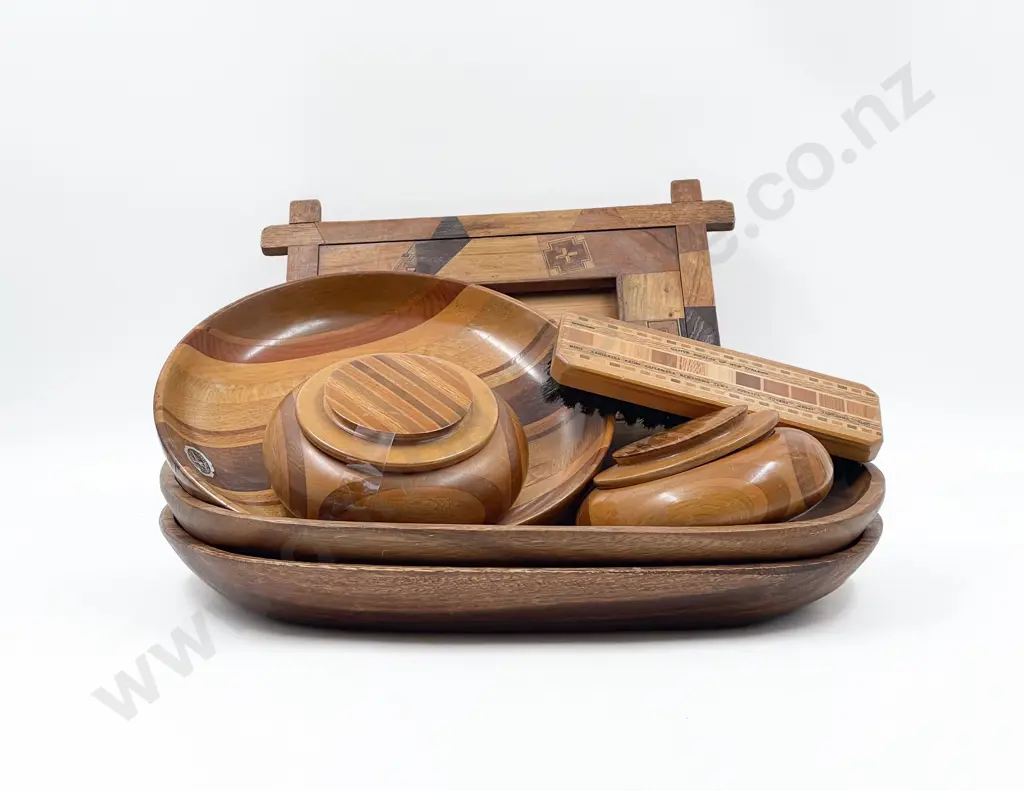 Various Native Timbers Items and Two Acacia Dishes Image 1++