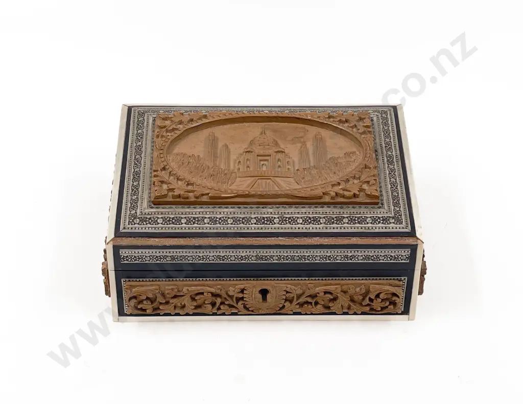 Small Carved Box Image 1++