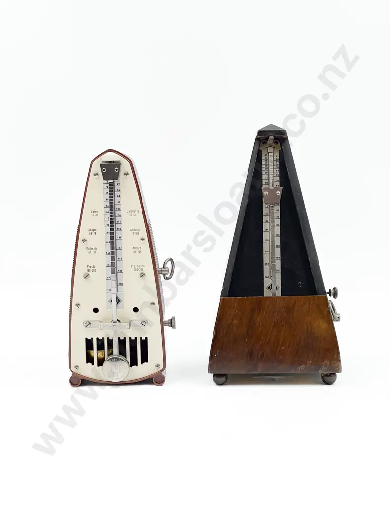 Two Metronomes Image 1++