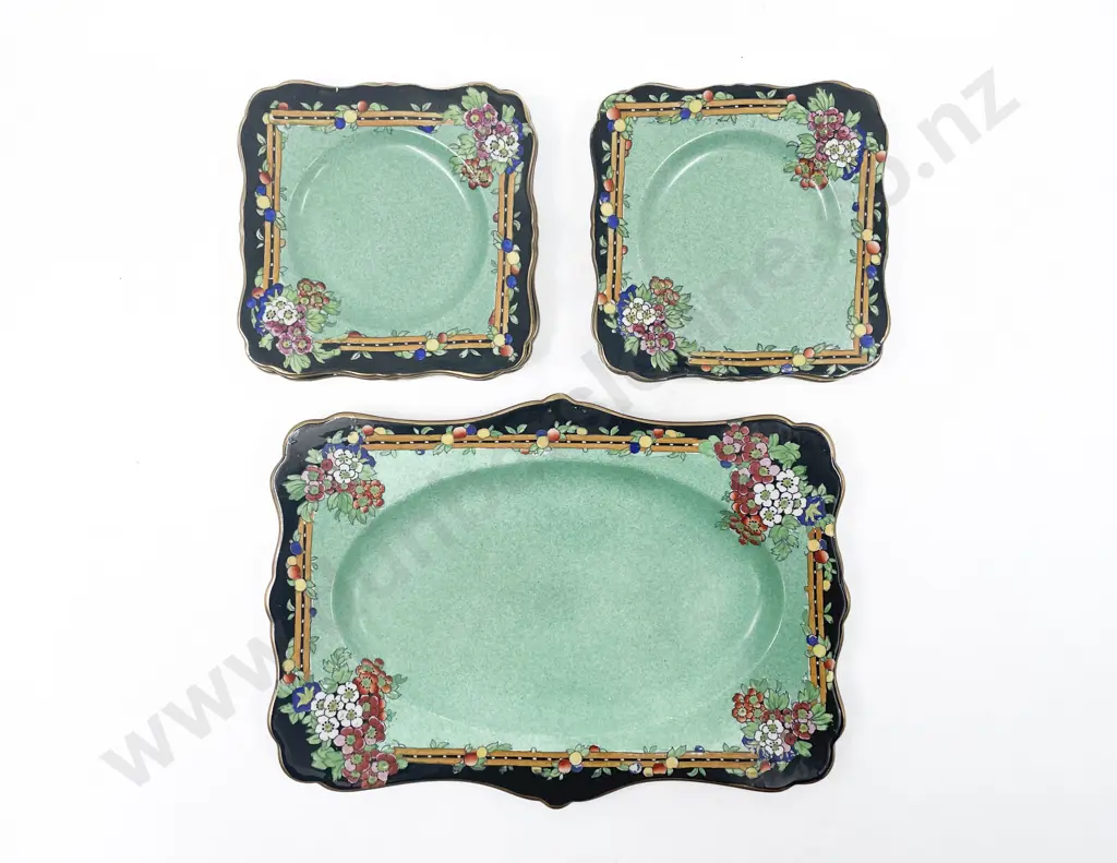 Grimwades Dish and Six Sandwich Plates Image 1++