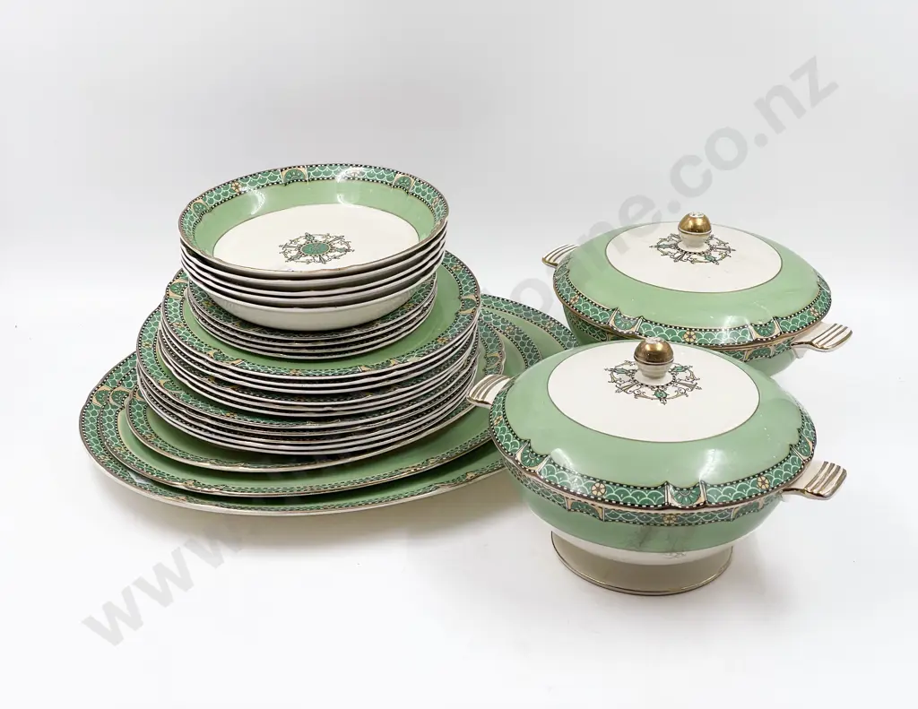 Mintons Part Dinner Set Image 1++