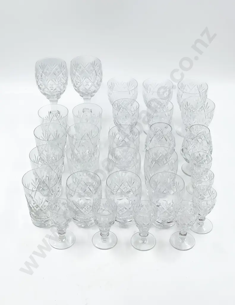 Thirty Pieces of Royal Doulton Crystal Image 1++