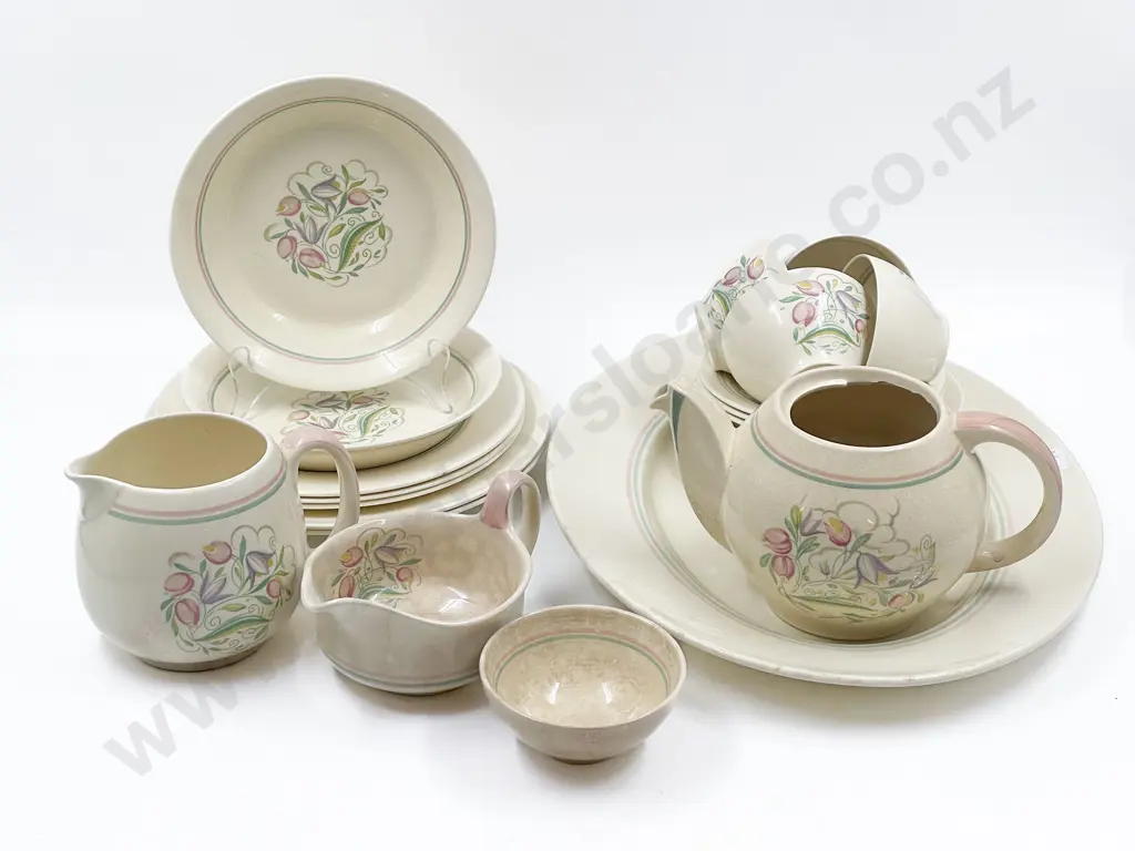 Susie Cooper Part Dinner Set Image 1++