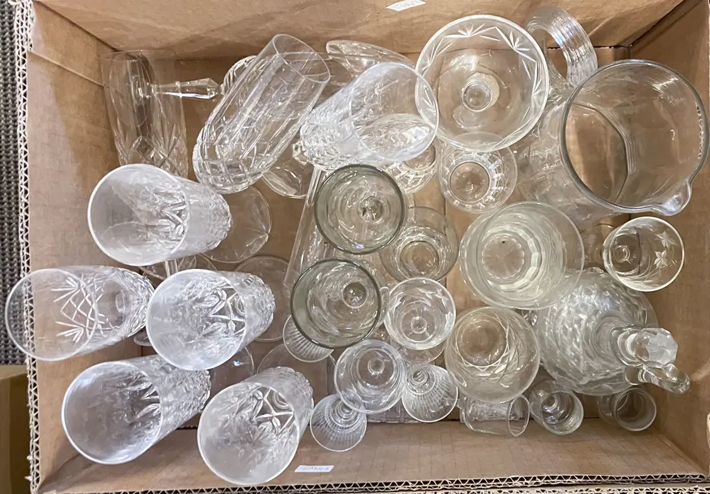 Box of Assorted Crystal and Glassware Image 1++