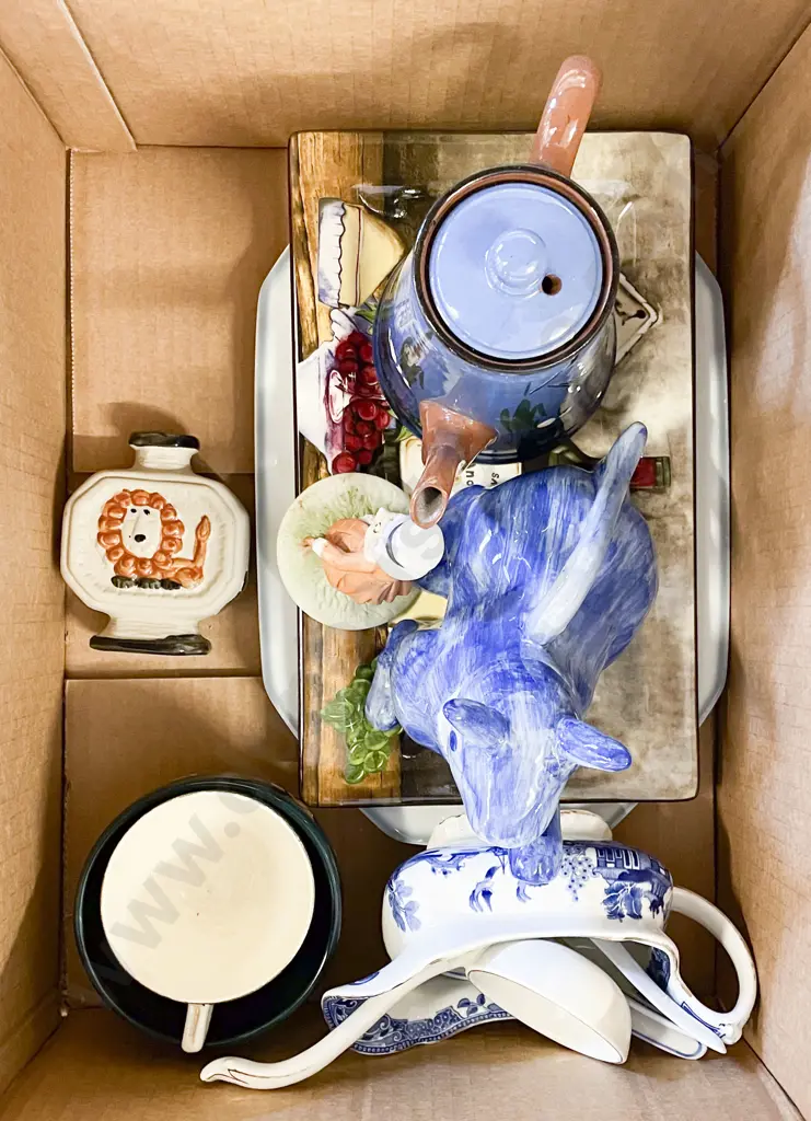 Box of assorted China etc Image 1++