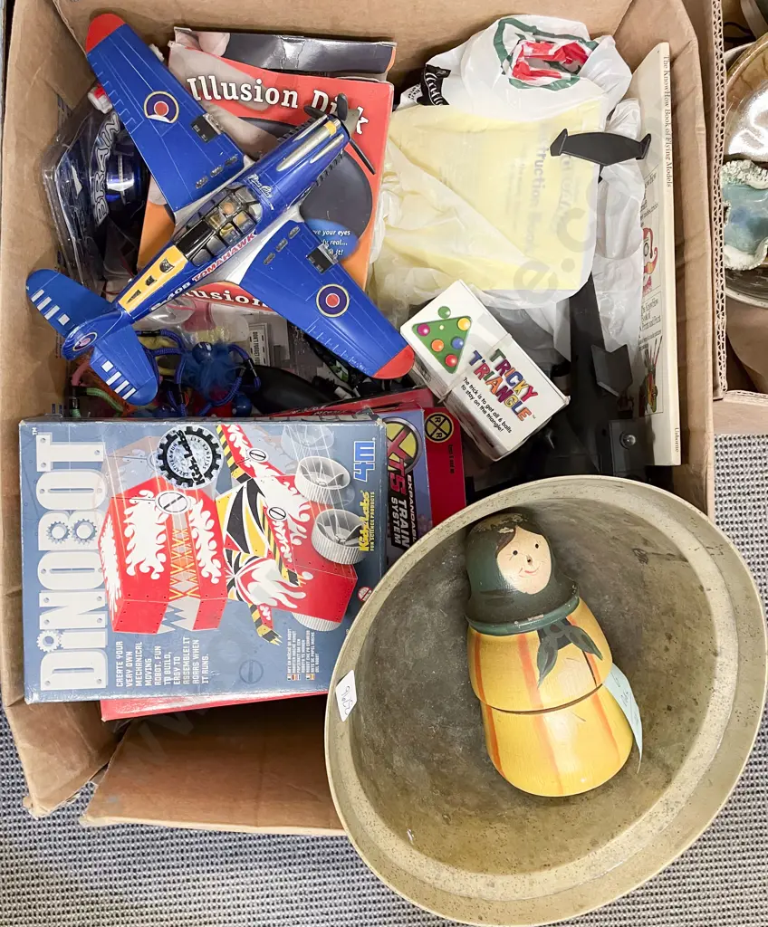 Box of Assorted Toys etc Image 1++