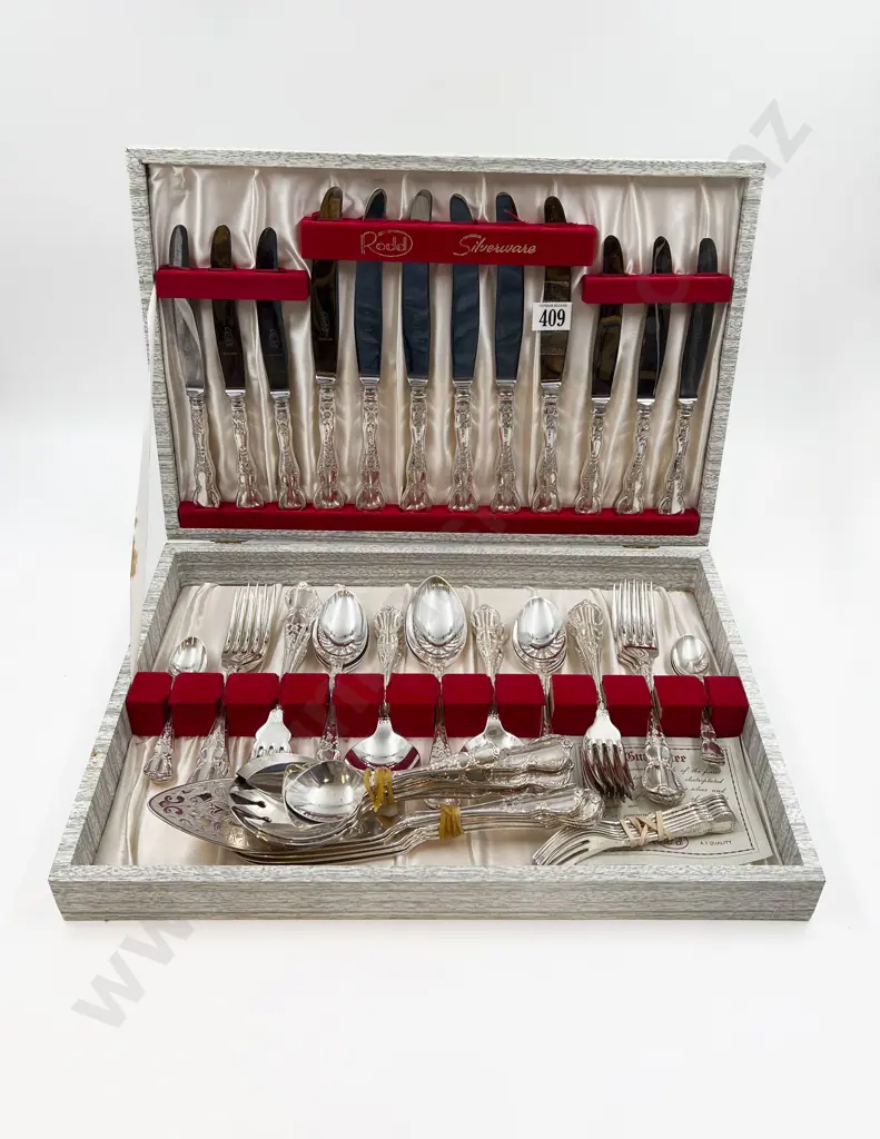 Canteen of Rodd Cutlery with Extras Image 1++