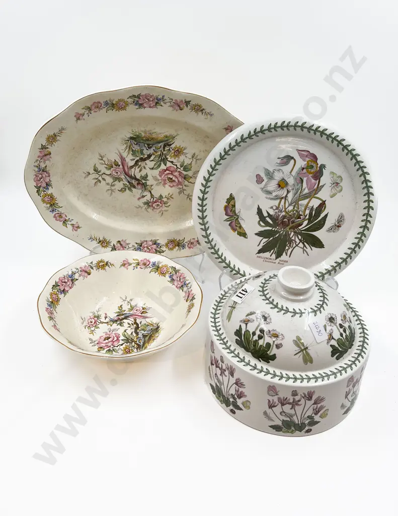 Portmeirion Dish and Cover Together with Two Pieces of Wedgewood Image 1++