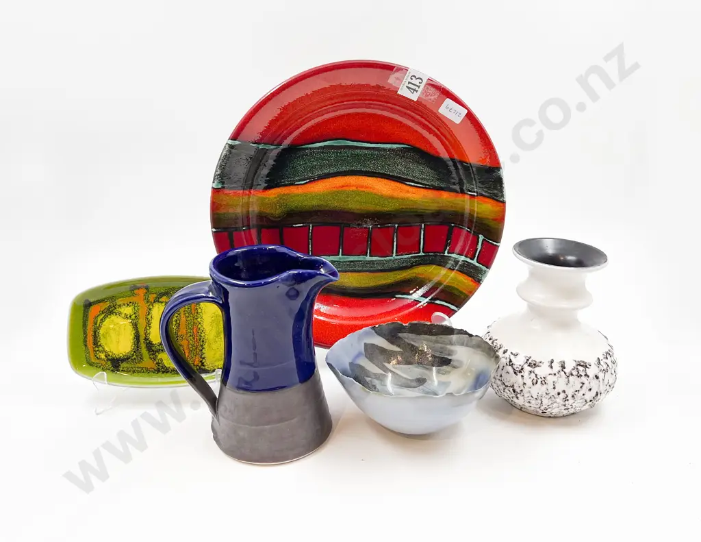 Small Quantity of Assorted Pottery Image 1++