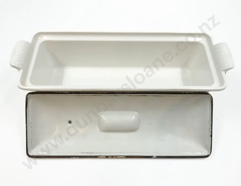 Le Creuset Lidded Dish Image 1++