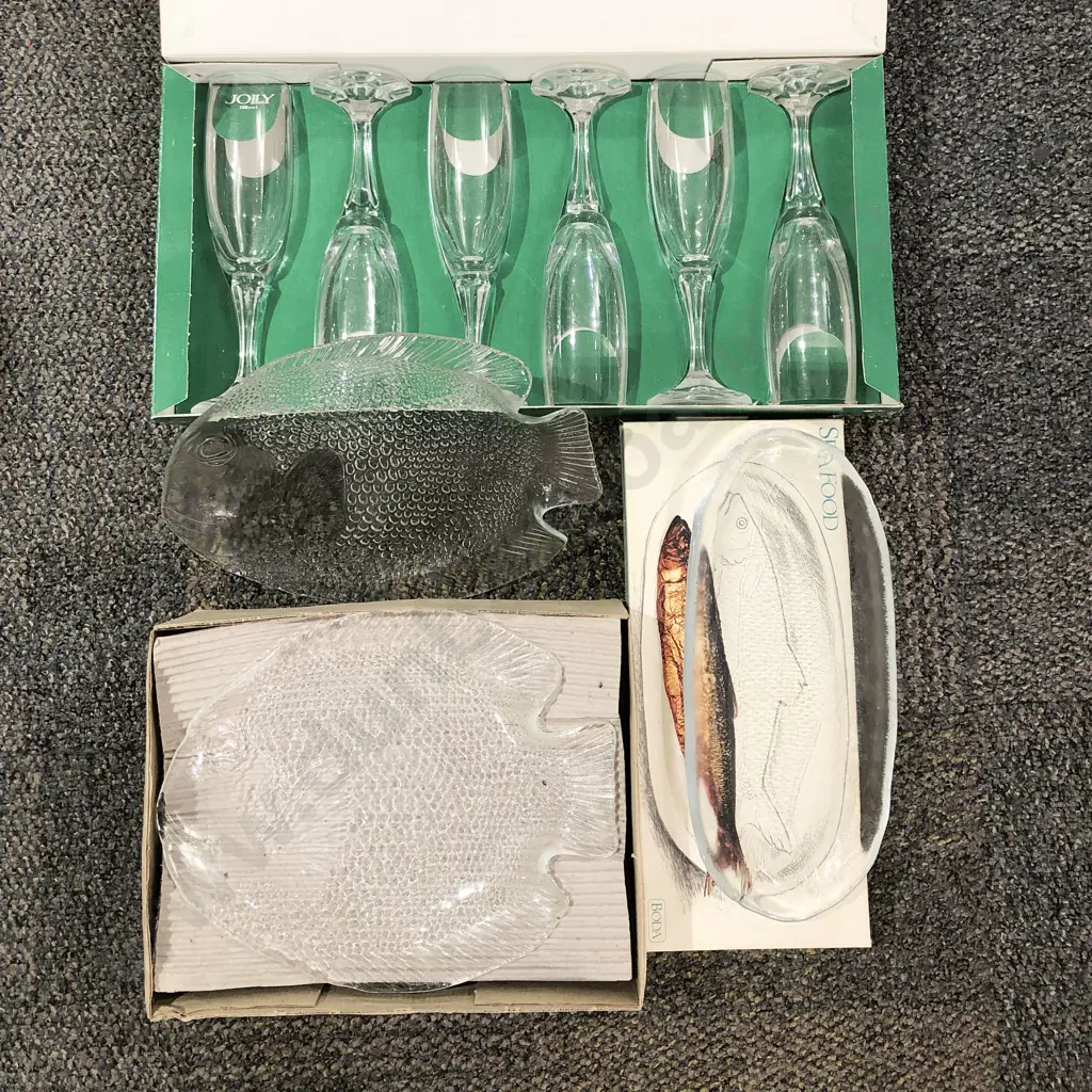 Quantity of Three Assorted Boxed Glassware Sets Image 1++