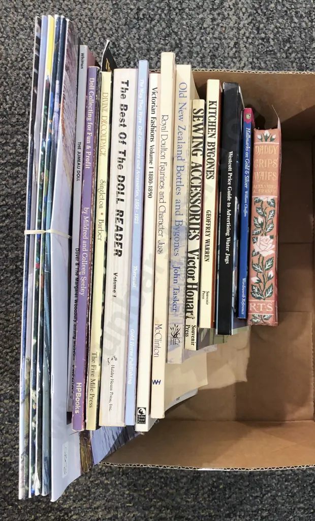 Quantity of Assorted Books with Calendars Image 1++