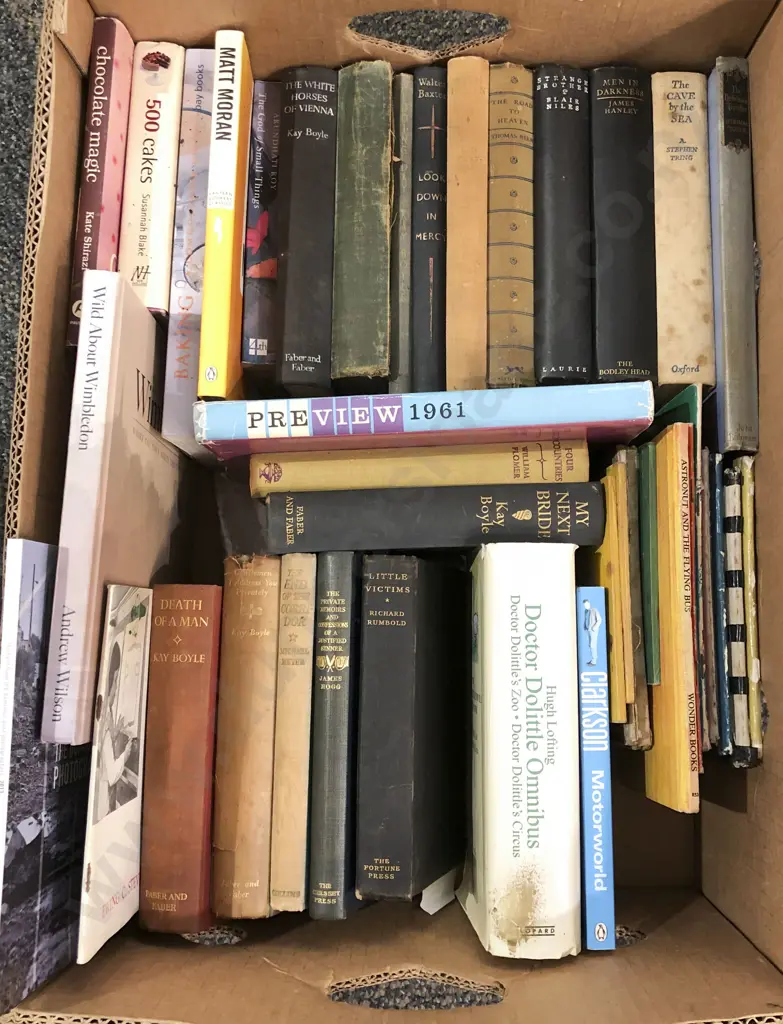 Quantity of Assorted Vintage Books Image 1++