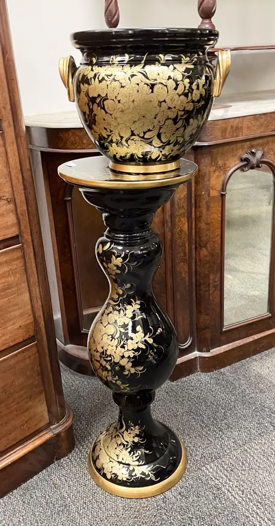 Ebonised and Gilt Painted Jardinière and Stand Image 1++