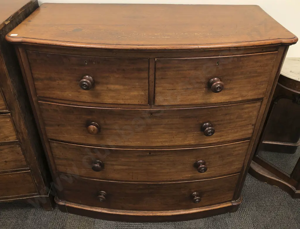 Antique Mahogany Bow Front Chest of Drawers Image 1++