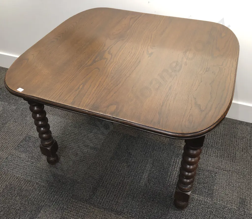 Oak Breakfast Table with Bobbin Turned Legs Image 1++