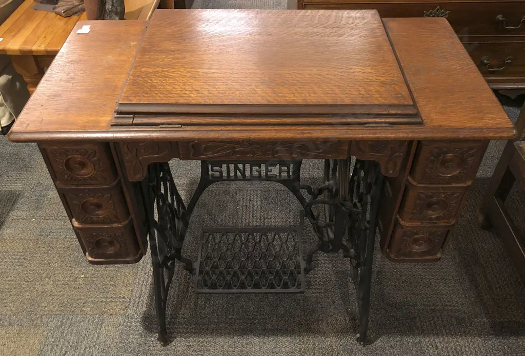 Cased Singer Sewing Machine on Treadle Base Image 1++