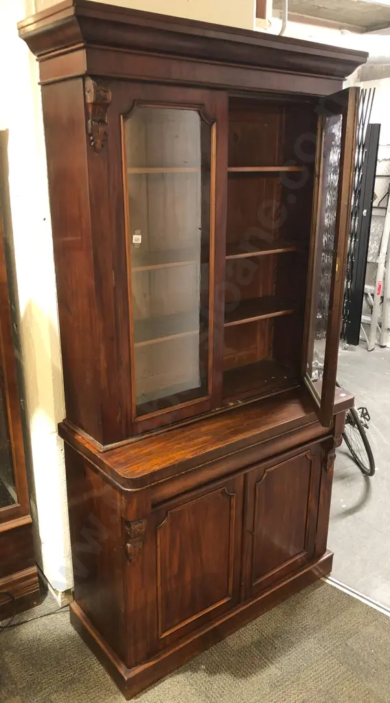 Victorian Mahogany Bookcase Cabinet Image 1++