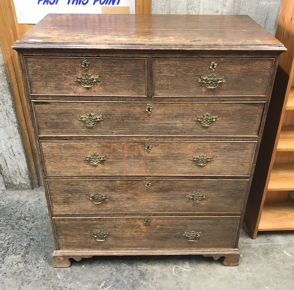 Antique Oak Flat Front Chest of Drawers Image 1++