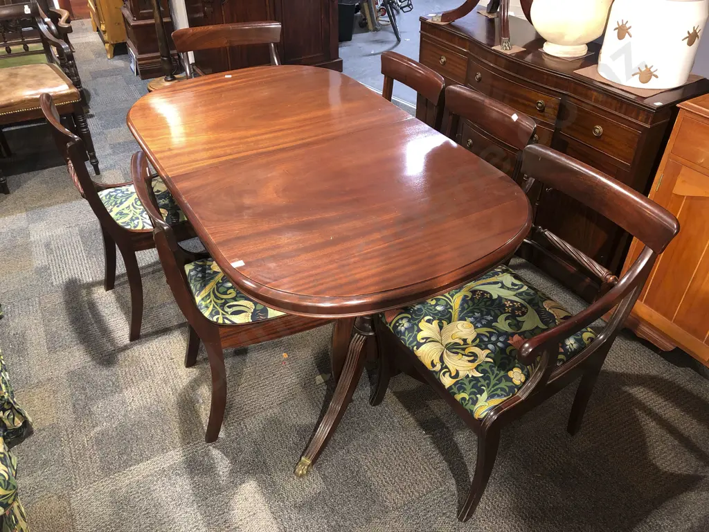 Mahogany Extension Dining Table with Six Dining Chairs Image 1++