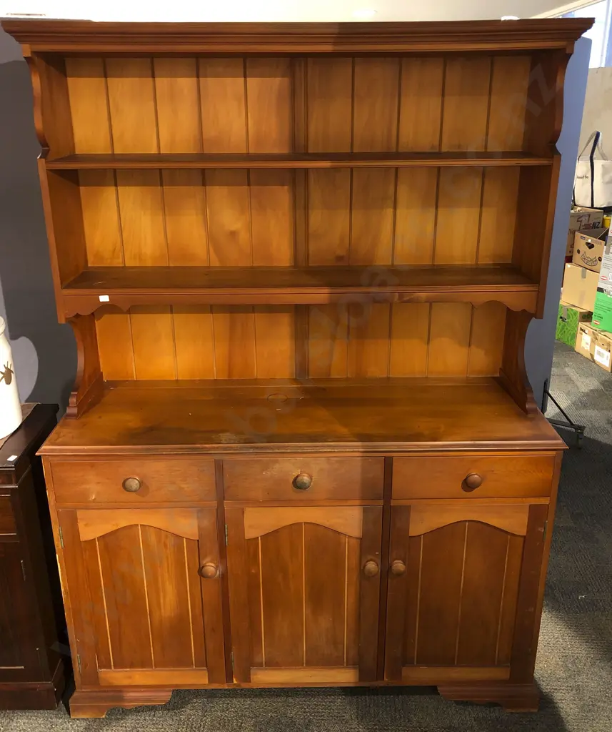 Welsh Dresser Image 1++
